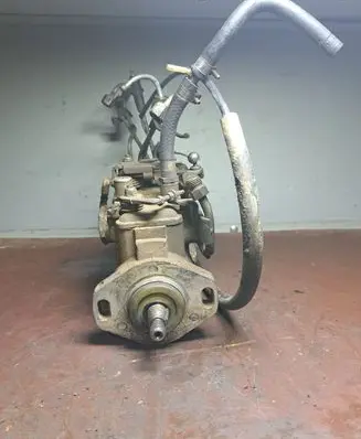 Opel Kadett E Fuel injection high pressure pump R8443B554D 031076AJF
