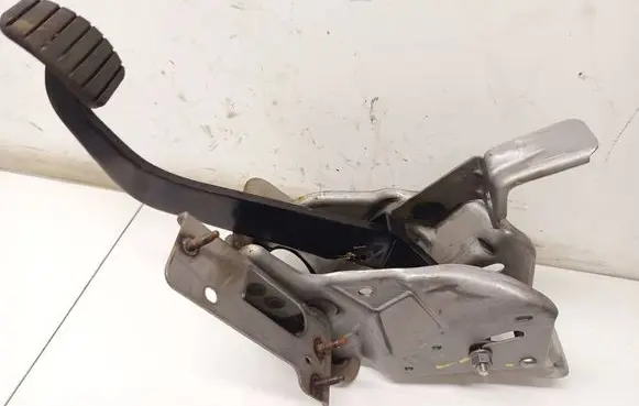 Dacia Sandero Brake pedal 465010857RA