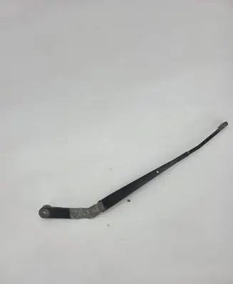 Mitsubishi Pajero Front wiper blade arm 