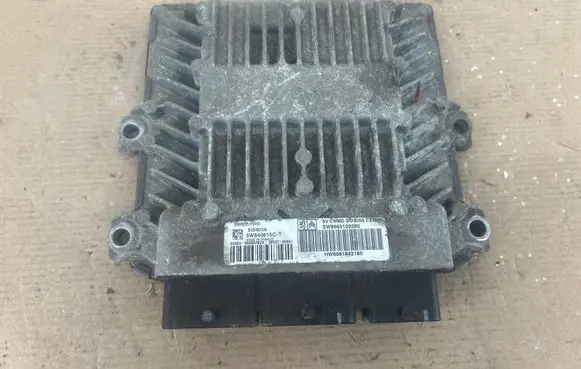 Citroen C4 I Picasso Engine control unit/module 9665100380 5WS40615CT 9661642180