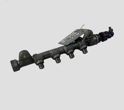 Opel Insignia A Fuel main line pipe 55576177 011492