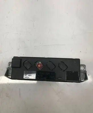 Audi A5 8T 8F Antenna control unit 8T0035225C