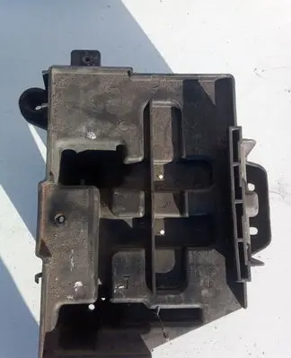 Hyundai ix35 Battery tray 371502S200