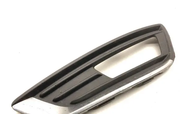 Ford Focus Front bumper lower grill F1EB15A299B
