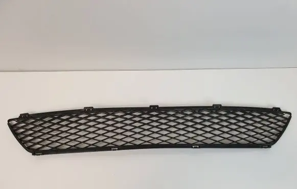 Mazda 6 Front bumper lower grill GJ6A501T1