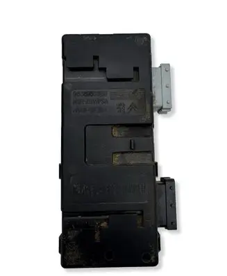 Peugeot 607 Seat control module 9638960380