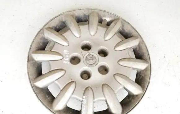 Chrysler Voyager R16 wheel hub/cap/trim 04862333aa