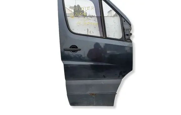 Mercedes-Benz Sprinter W906 Front door 