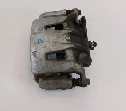 Nissan Leaf II (ZE1) Front brake caliper