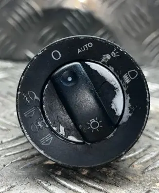Audi A4 S4 B7 8E 8H Light switch 8E0941531D