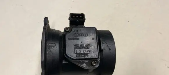 Audi A6 S6 C5 4B Mass air flow meter 078133471C