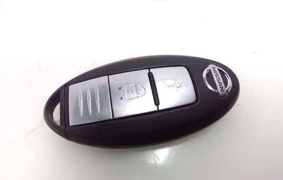 Nissan Navara D23 Ignition key/card 