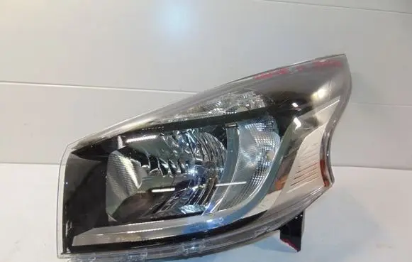 Renault Trafic III (X82) Headlight/headlamp 260607004R