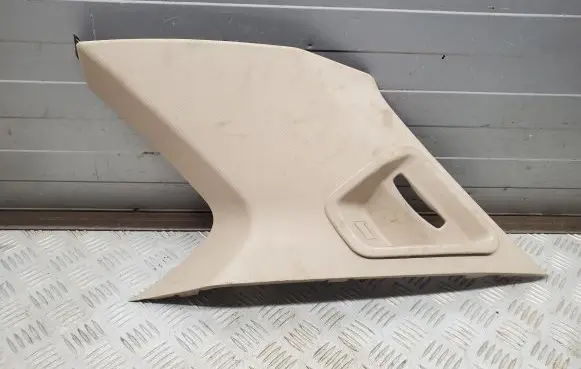 BMW X5 F15 (D)pillar trim (top) 7284688