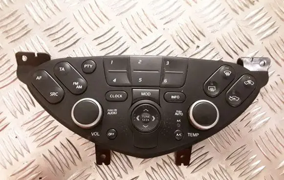 Nissan Primera Head unit multimedia control CSW5880C 20209842H 28395AV60
