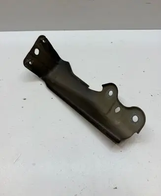 Skoda Kodiaq Fender mounting bracket 565821141