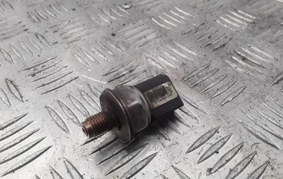 Fuel pressure sensor