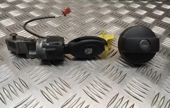 Peugeot 807 Ignition lock 36353100 9632897680