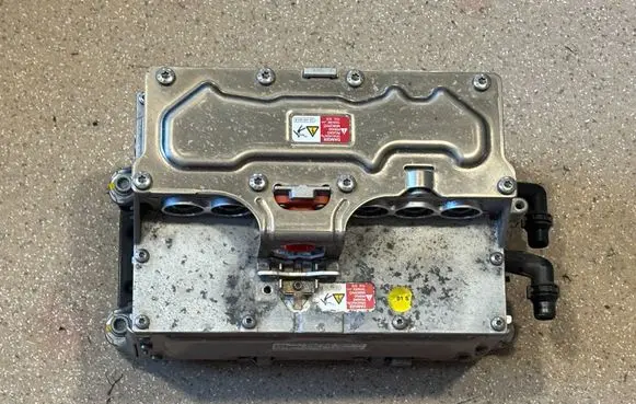 Volkswagen Golf VIII Voltage converter/converter module 5WA907070B