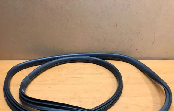 Honda Accord Rear door rubber seal (on body) 