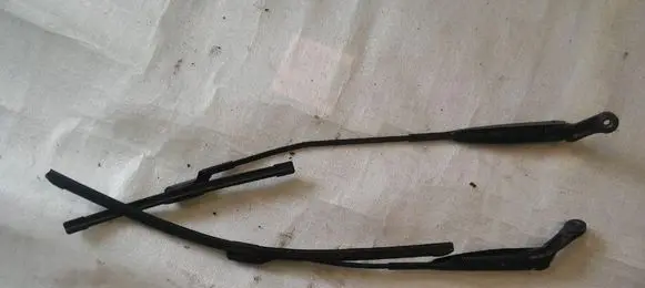 Fiat 500 Front wiper blade arm