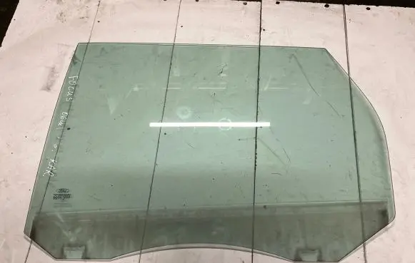 Ford Focus Rear door window glass 43R001057 DOT27AS2M23100