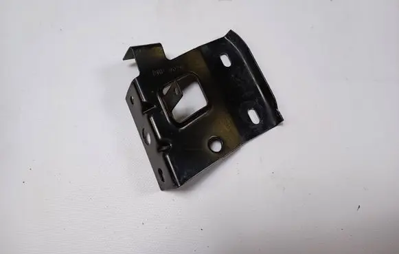 Chevrolet Corvette C5 Fender mounting bracket 9078 RH