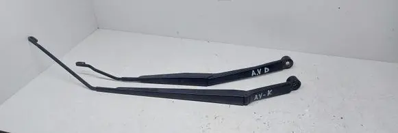 Toyota Avensis Verso Front wiper blade arm