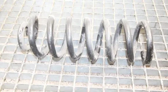 Jaguar XF X250 Rear coil spring