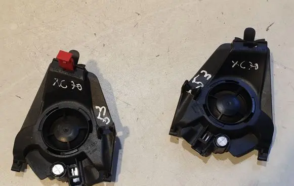 Volvo XC70 Front door speaker 8633993 8633992