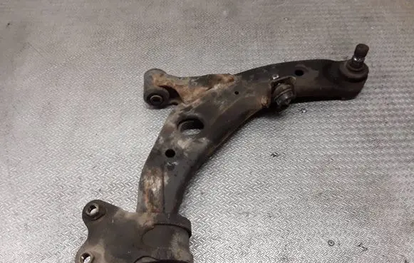 Mazda CX-7 Front lower control arm/wishbone 