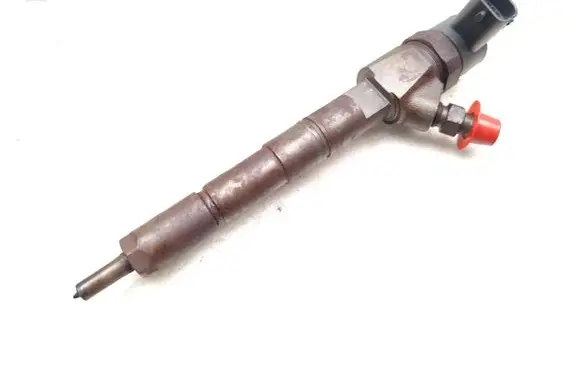 Fuel injector