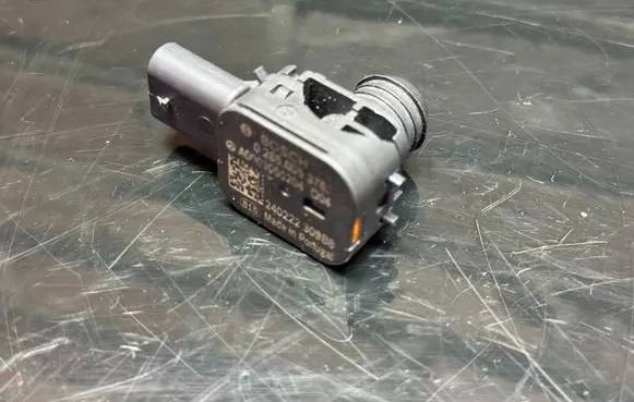 Mercedes-Benz Sprinter W907 W910 Sensor A0009055204 240222309B8