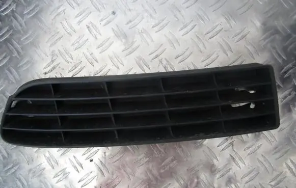 Audi A6 S6 C4 4A Front bumper lower grill 4a0807345j