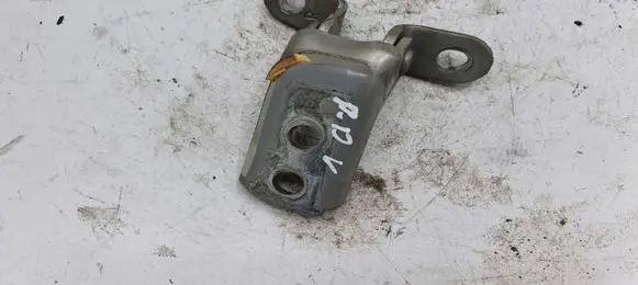 Toyota Corolla Verso E121 Front door upper hinge NOCODE