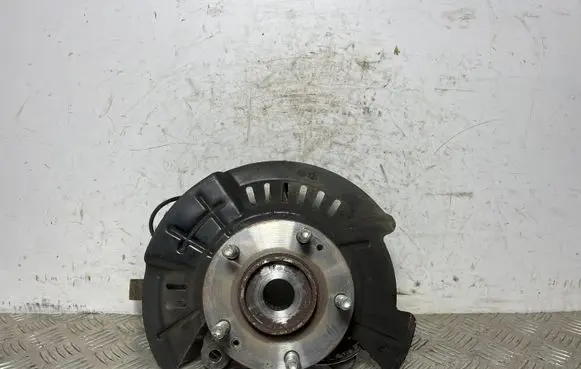 Hyundai Kona I Front wheel hub