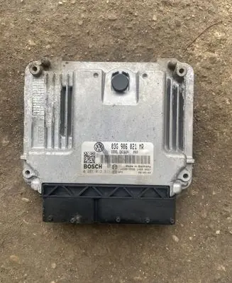 Volkswagen PASSAT B6 Engine control unit/module 03G906021MR