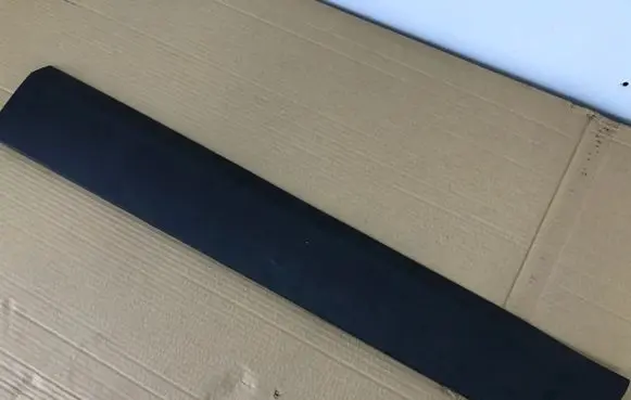 Opel Crossland X Front door trim (molding) 13482097