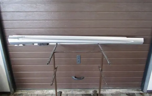Front sill (body part)