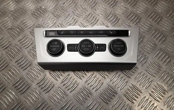 Volkswagen PASSAT B8 Climate control unit 5G0907044DP