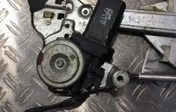 Mazda 626 Rear door window regulator motor 3650161631