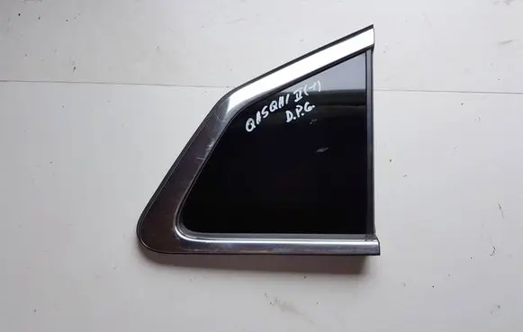 Nissan Qashqai Rear side window 833124EA0A