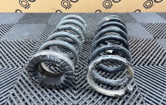 Ford Mustang VI Rear coil spring FR3C5560AF