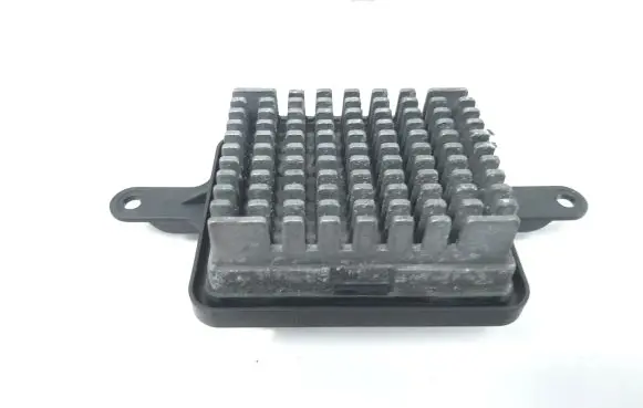 Peugeot 3008 I Heater blower fan relay P7708005