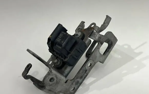 Mercedes-Benz C W204 Glow plug pre-heat relay A6511530279 A6512231341