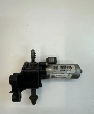 Tesla Model 3 Seat adjustment motor 109921200B CSG23031145563
