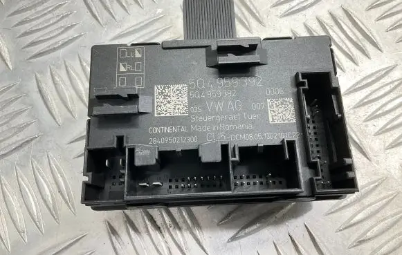 Skoda Octavia Mk3 (5E) Door control unit/module 5Q4959392