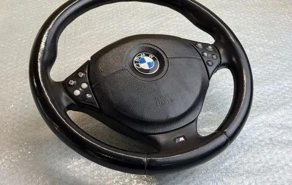 BMW 5 E39 Steering wheel 2493715 24937151 2229115