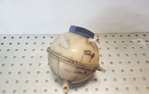 Volkswagen II LT Coolant expansion tank/reservoir 2D0121403