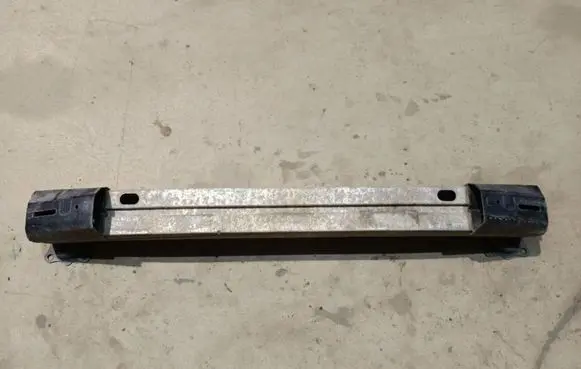 Subaru Legacy Front bumper cross member